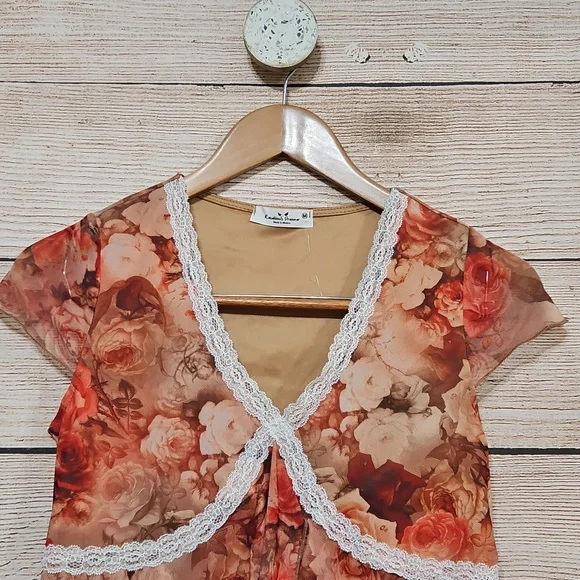 💟 NWT Rebellious Dreamer Brown Orange Floral Lace Mesh Babydoll Blouse Medium - Picture 2 of 9